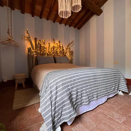 Borgo Al Canto Degli Alberi アパート ルッカ