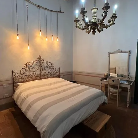 Borgo Al Canto Degli Alberi アパート *